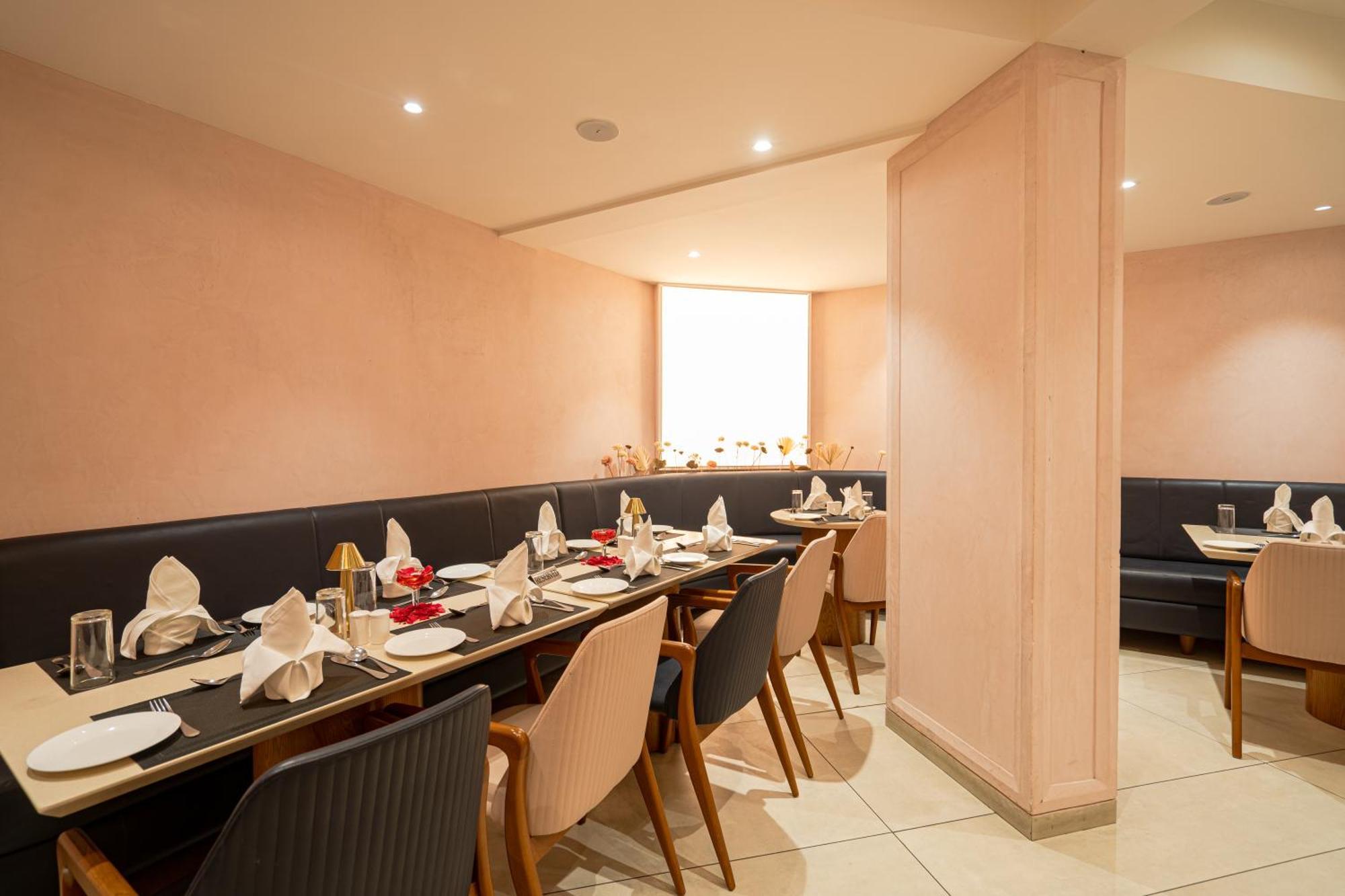 Hotel Mayura Raipur  Luaran gambar