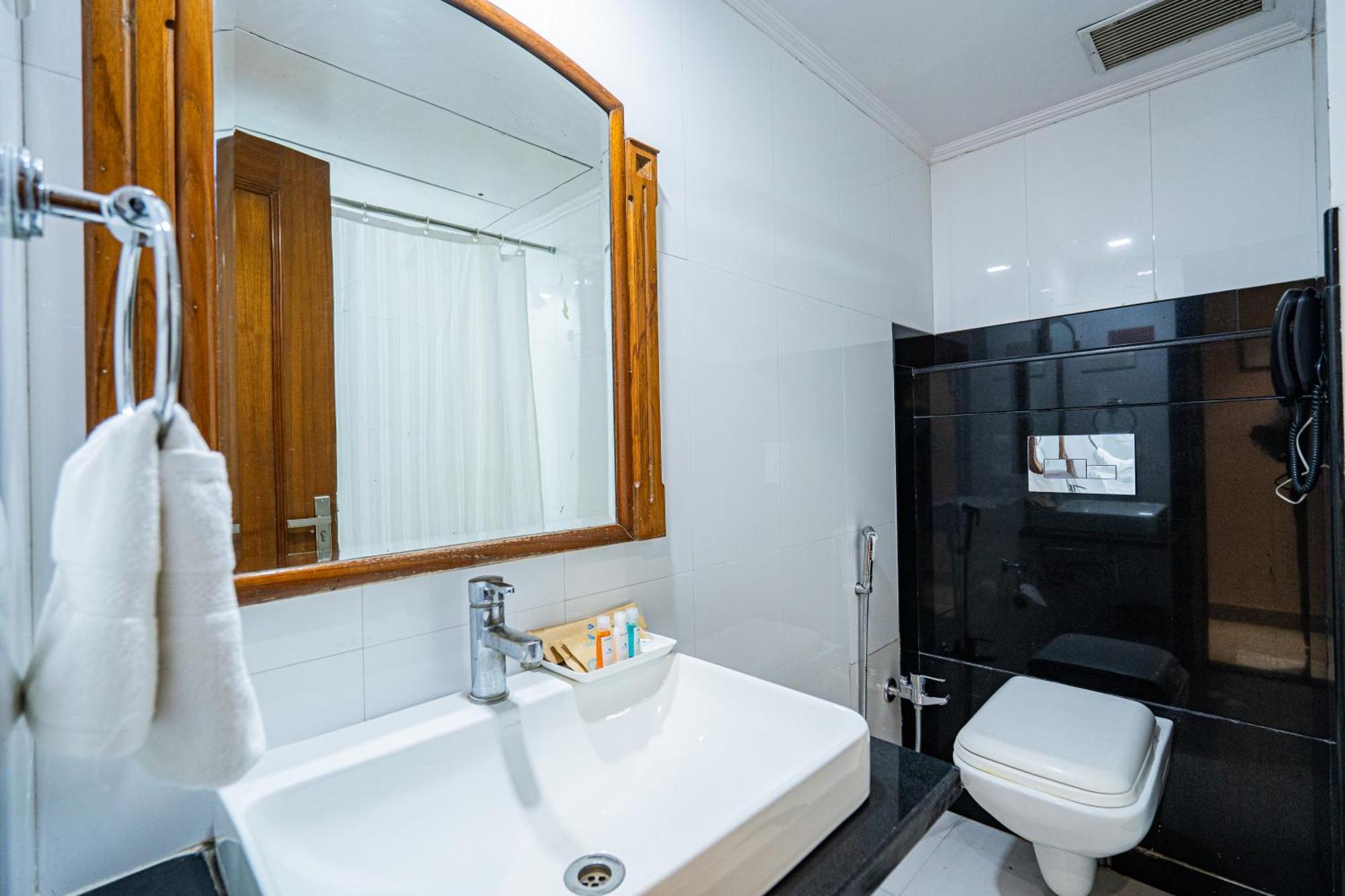 Hotel Mayura Raipur  Luaran gambar