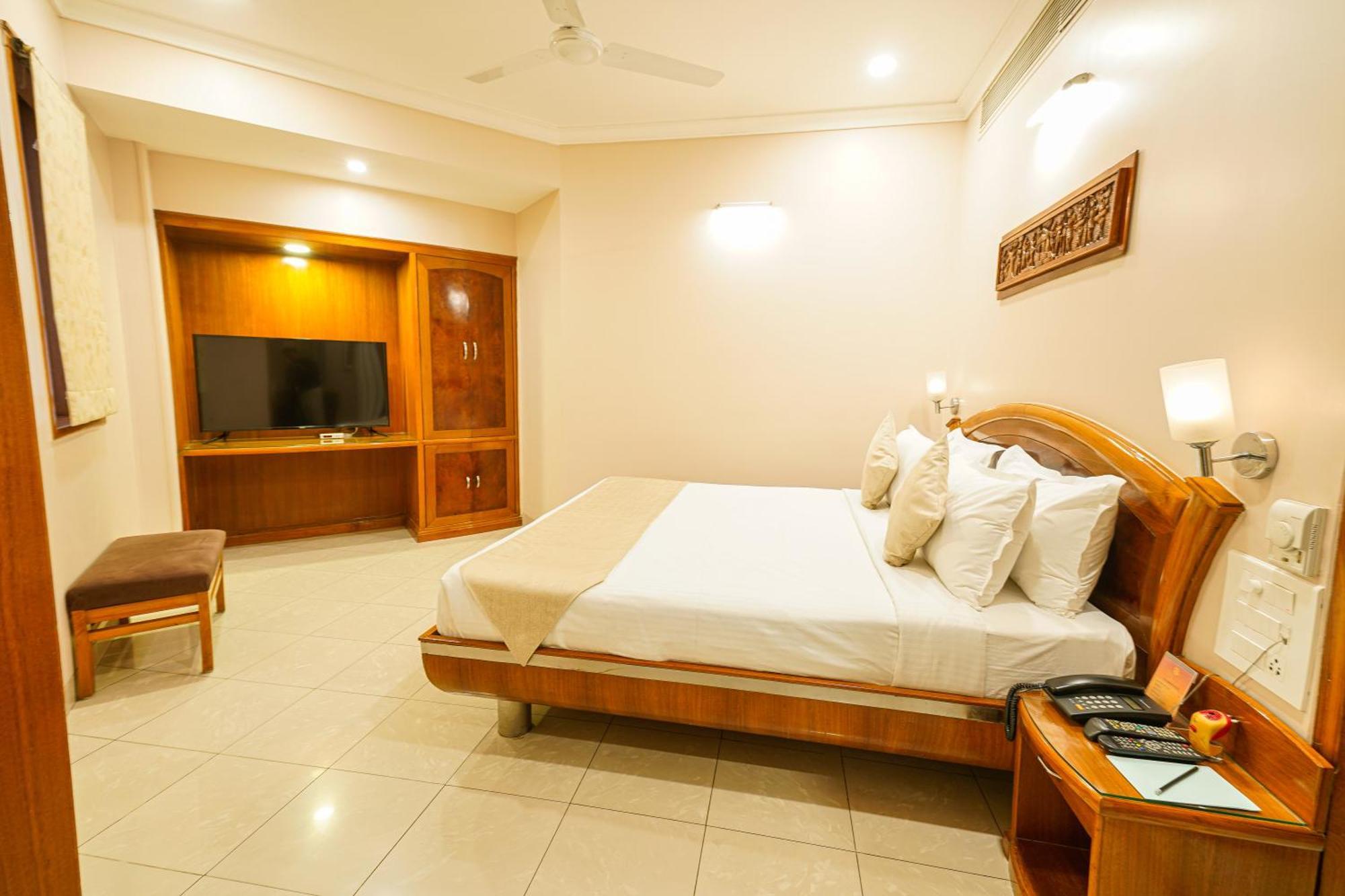 Hotel Mayura Raipur  Luaran gambar