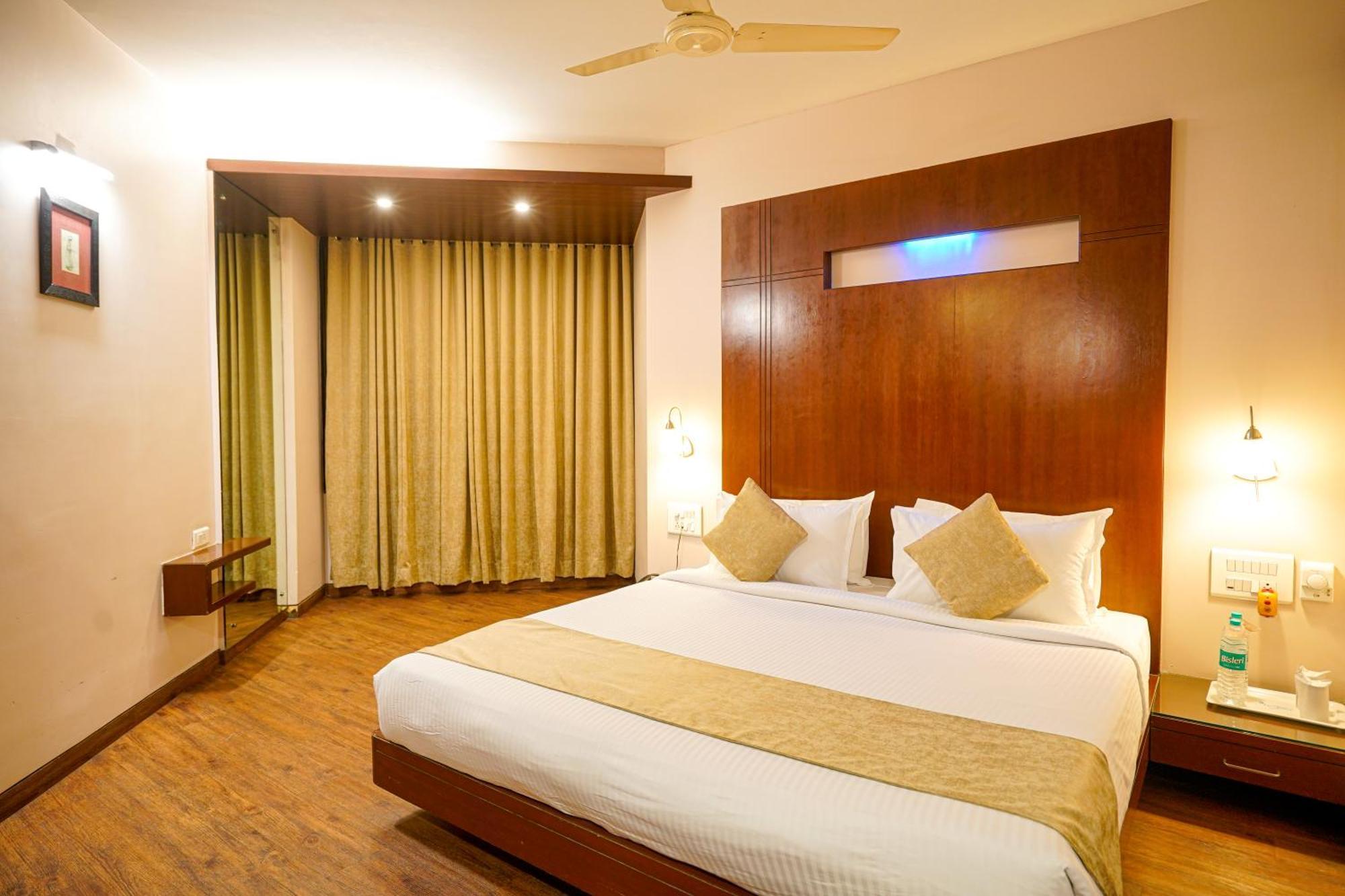 Hotel Mayura Raipur  Luaran gambar